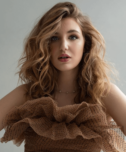 Sophie nelisse age