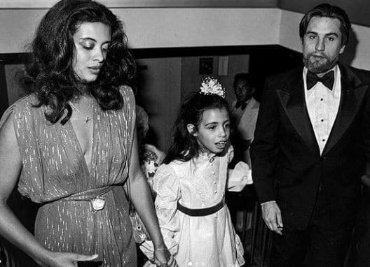 Drena De Niro with her parents